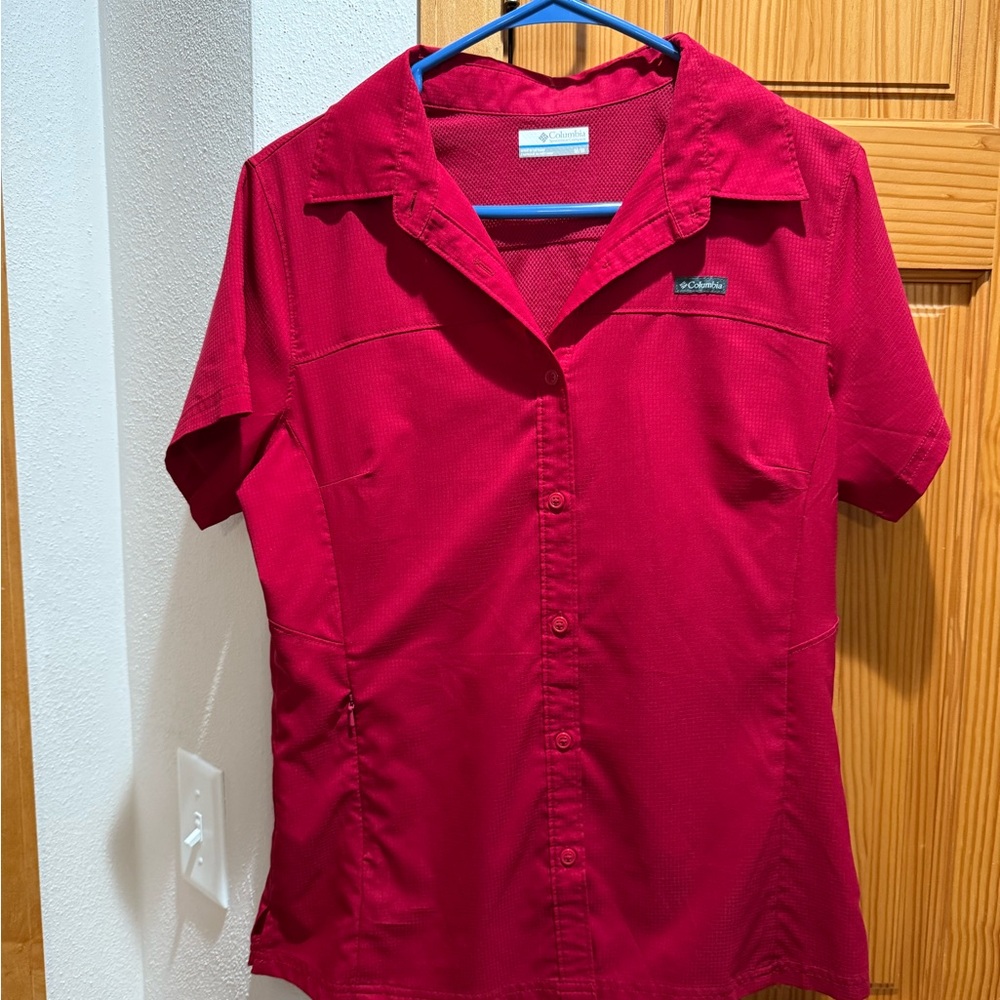 Columbia Omni-Shade Magenta Medium Shirt